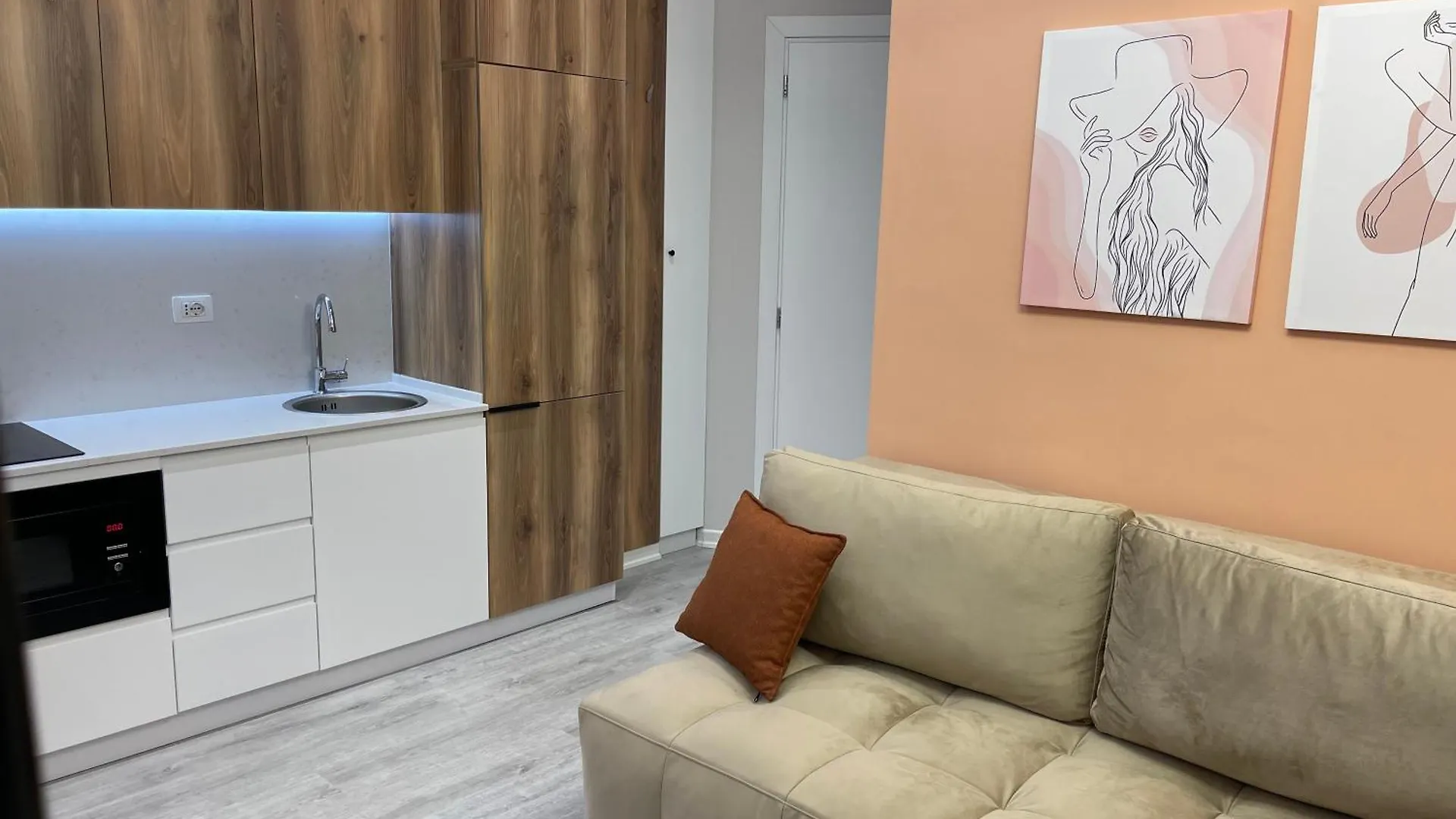 Scandi Apartaments Durrës Appartamento